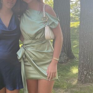 Hello Molly one shoulder emerald dress